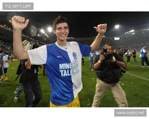 亨克进攻数据闪耀赛季，状态引发球迷持续关注与热议