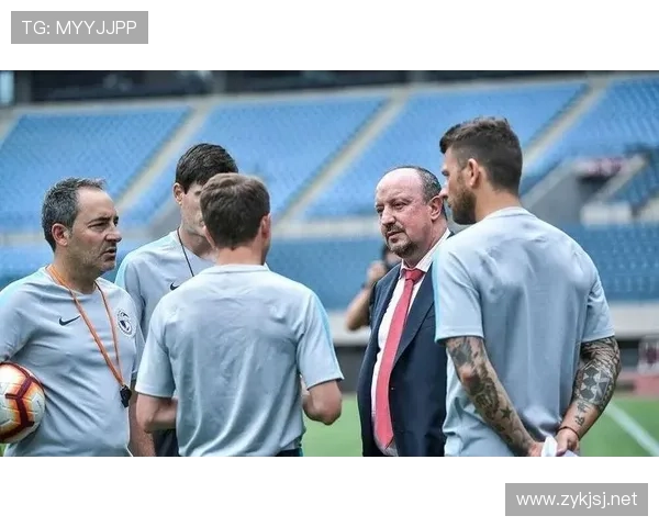 贝尼特斯执教生涯轨迹：从瓦伦西亚到中超大连人