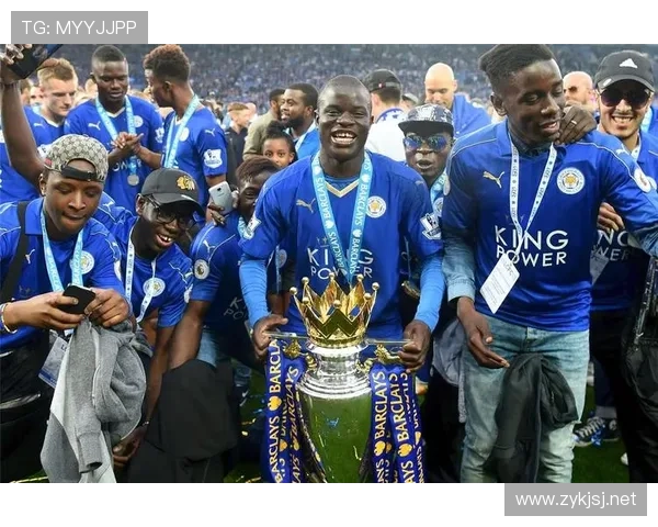 单赛季抢断+拦截数据领跑：坎特的巅峰表现