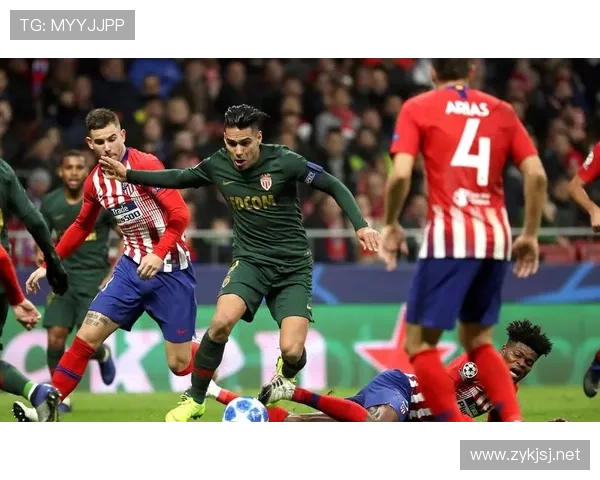 多特关键比赛表现不佳,已对赛季争冠走势形成制约 多特关键比赛表现不佳,已对赛季争冠走势形成制约