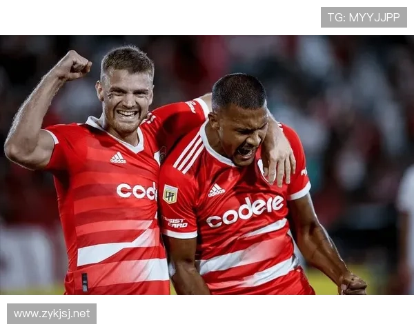 巴尔科拉 vs 穆西亚拉:技术风格与进攻角色差异 巴尔科拉 vs 穆西亚拉:技术风格与进攻角色差异