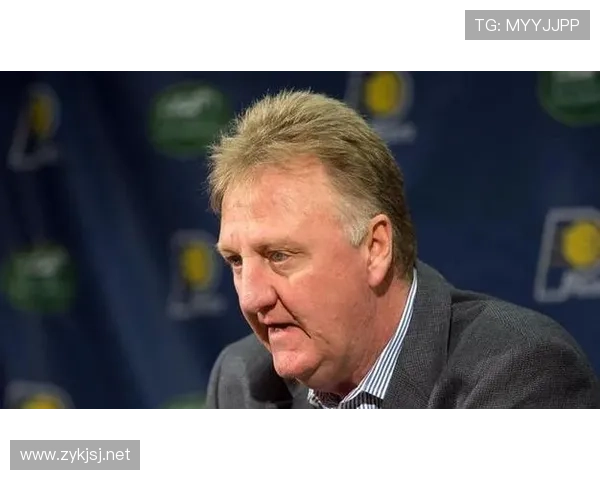 拉里·伯德无球跑位胜库里拉开中距离空间